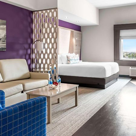 Best Western Premier Winnipeg East Exterior photo