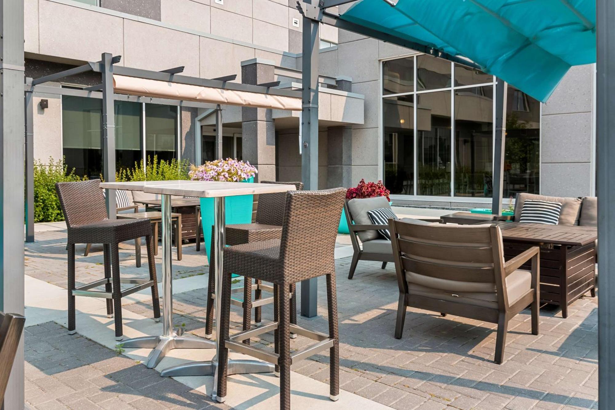 Best Western Premier Winnipeg East Exterior photo