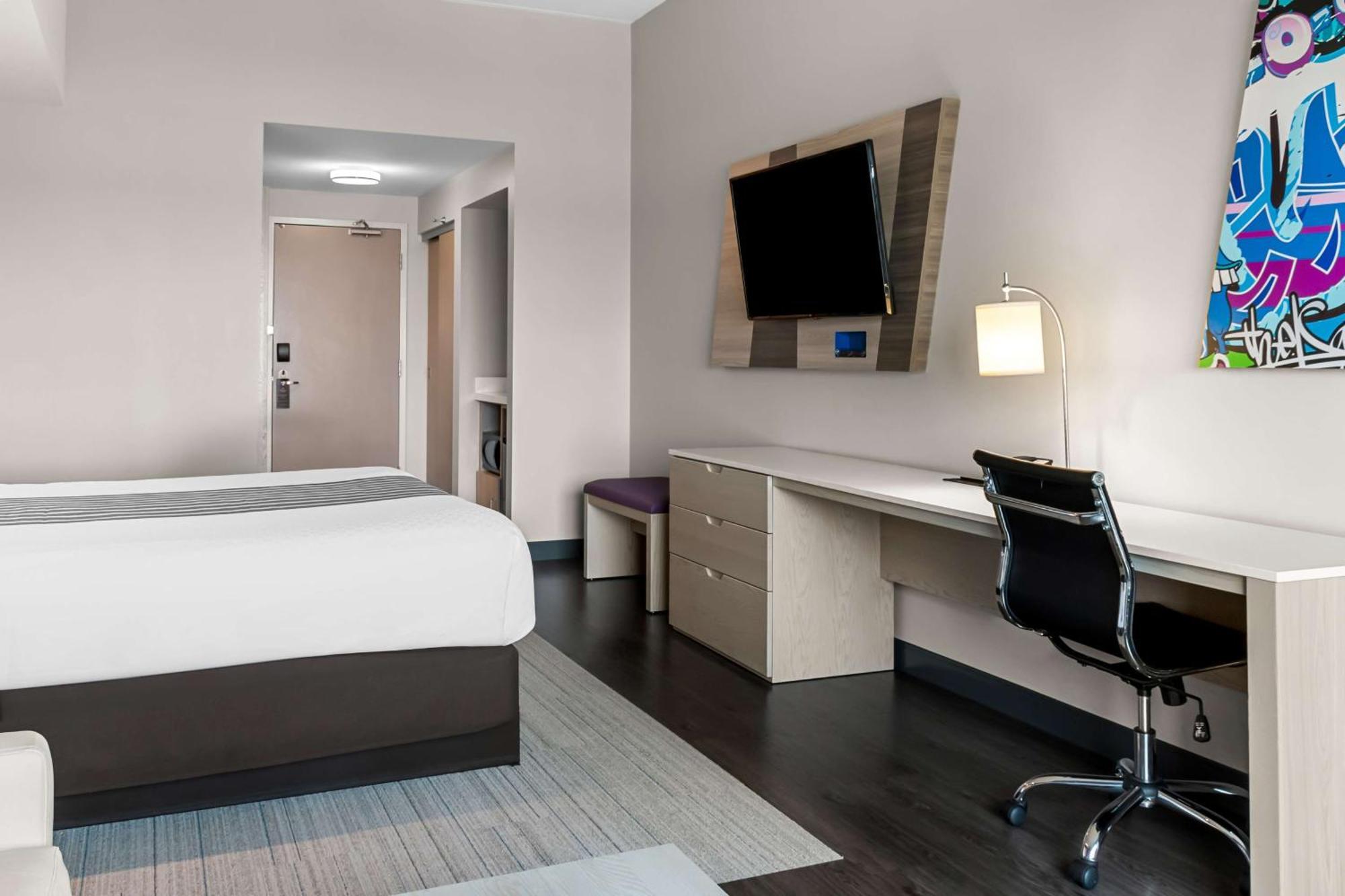 Best Western Premier Winnipeg East Exterior photo