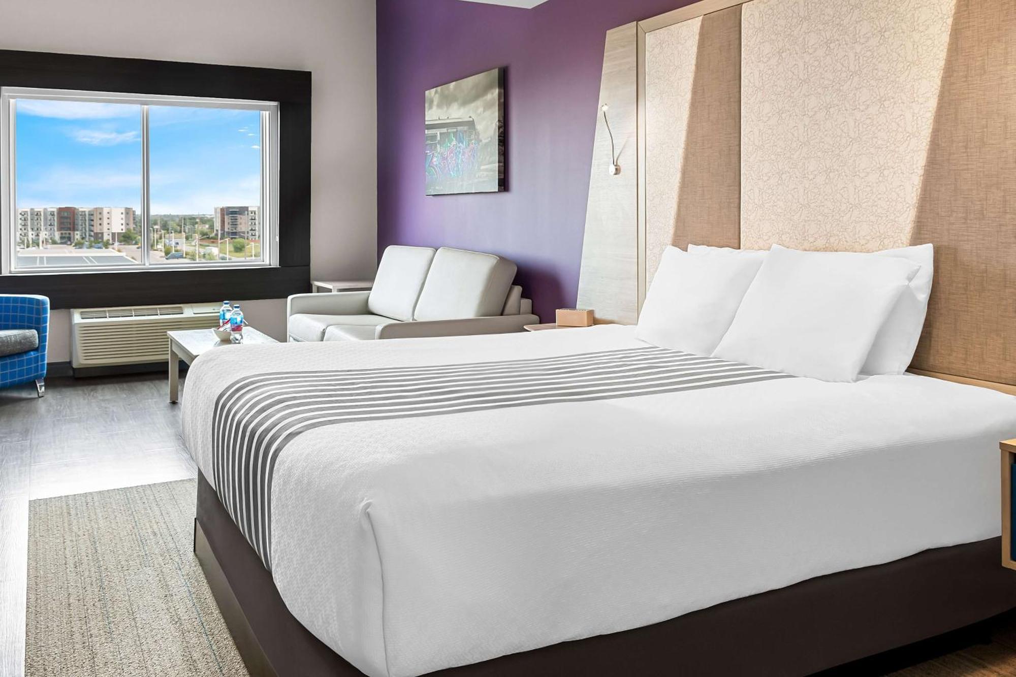 Best Western Premier Winnipeg East Exterior photo
