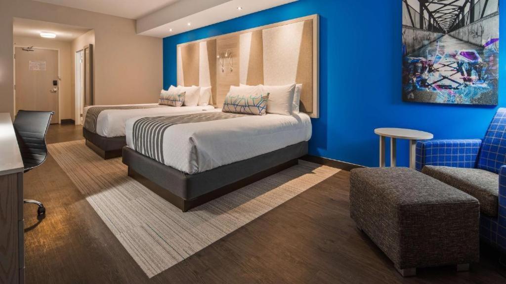 Best Western Premier Winnipeg East Exterior photo